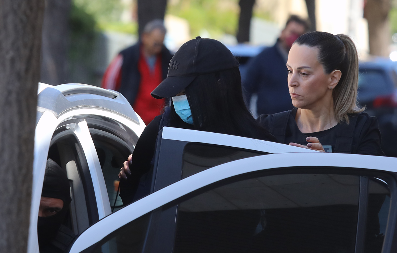 Η μητέρα της 20χρονης εξομολογείται με δάκρυα: «Ο 27χρονος στον Άγιο Δημήτριο ήταν η πρώτη της αγάπη»