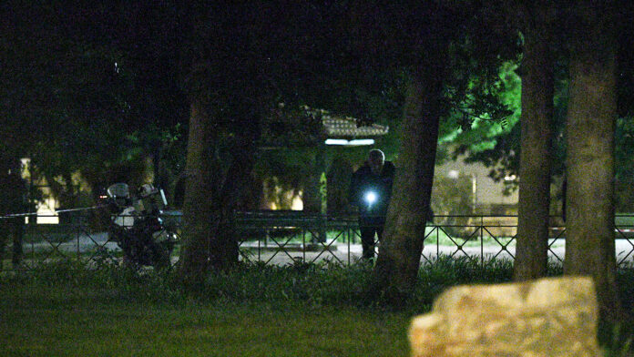 Φόνος γιου αξιωματικού της ΓΑΔΑ: Το «ελληνικό FBI» αναζητά κάμερες, μαρτυρίες και τον δράστη που μαχαίρωσε τον νεαρό