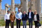 Σύσκεψη Δημάρχου Αίγινας με Γάλλους Γερουσιαστές