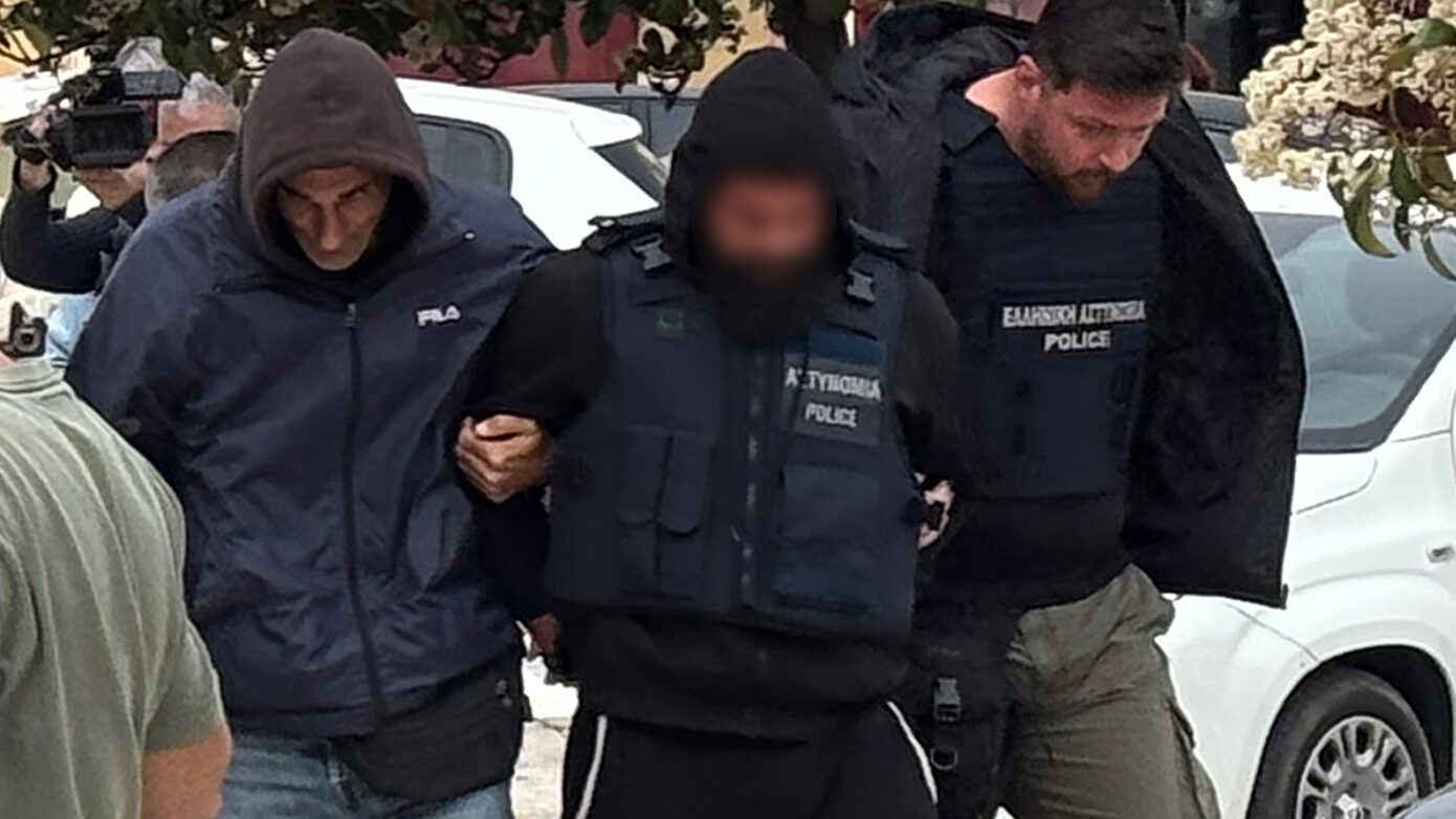 «Αγόρασα ναρκωτικά δύο φορές, πίστευα ότι η Μυρτώ είχε επιληπτική κρίση», δήλωσε στην απολογία του ο 26χρονος αρσιβαρίστας