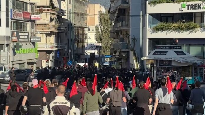 Αντιφασιστική διαδήλωση στην Πανόρμου – Απαιτούν το κλείσιμο των γραφείων του «Εθνικού Μετώπου»