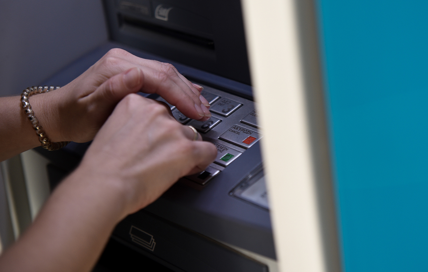 “Τροποποιήσεις στη λειτουργία των τραπεζών εξαιτίας του Καθολικού Πάσχα”