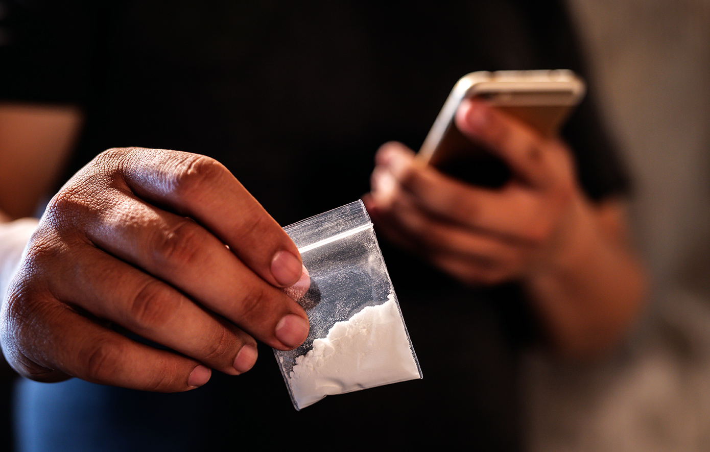 Σύλληψη γιατρού στην Ομόνοια: Ο ψυχίατρος που «διακινούσε» ναρκωτικά με συνταγές