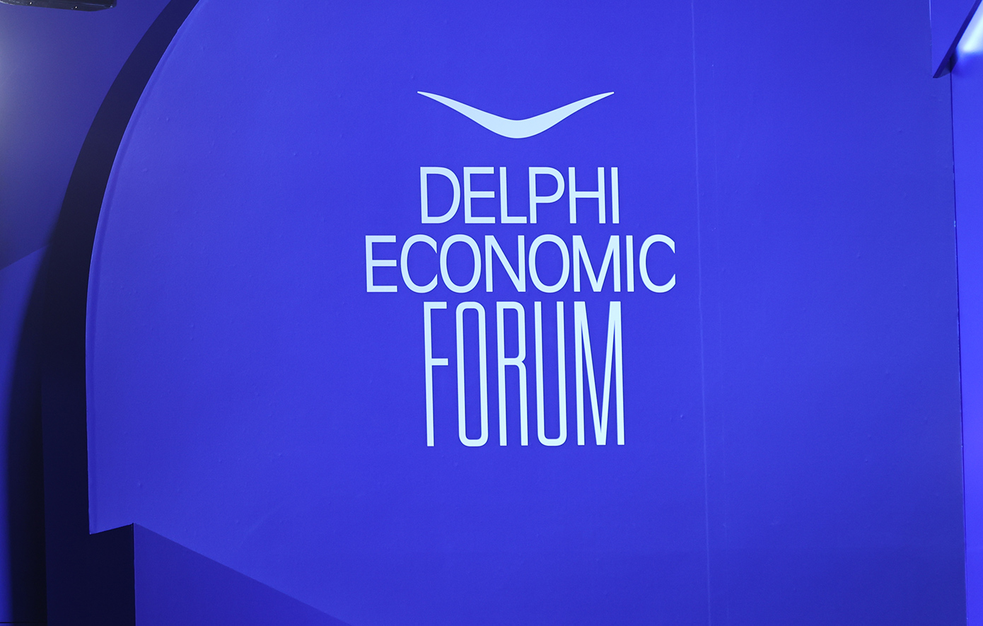 Παπαστράτος στο Delphi Economic Forum: Ηγεσία και δεξιότητες για το μέλλον – Παρακολουθήστε Ζωντανά