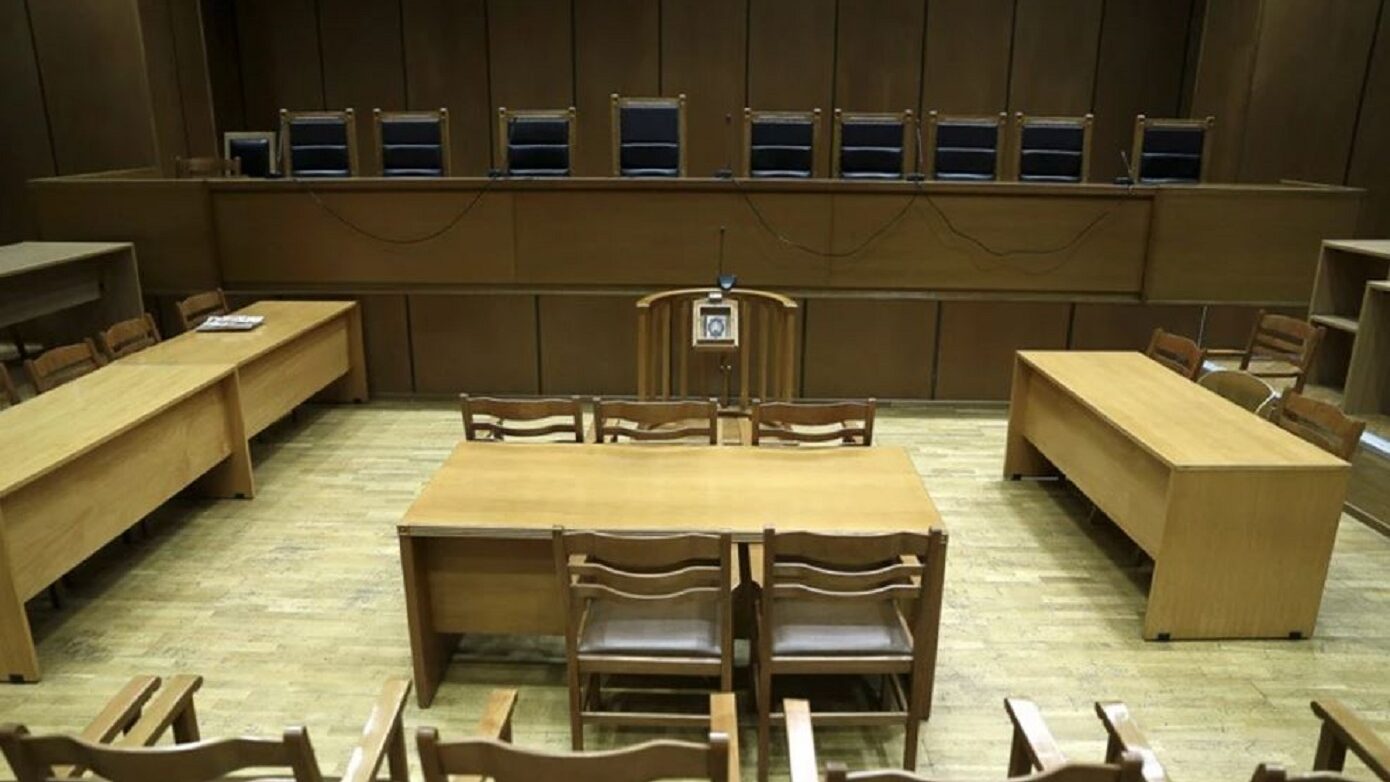 Ένωση Δικαστών και Εισαγγελέων: Τέλος στην αυθαιρεσία λίγων δικηγόρων, όπως η Ζ. Κωνσταντοπούλου, ο Ν. Κωνσταντόπουλος και οι μιμητές τους