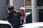 Ενώπιον του ανακριτή ο 89χρονος «πιστολέρο» – «Ήθελα να προκαλέσω σάλο», θα αιτηθεί ψυχιατρική αξιολόγηση