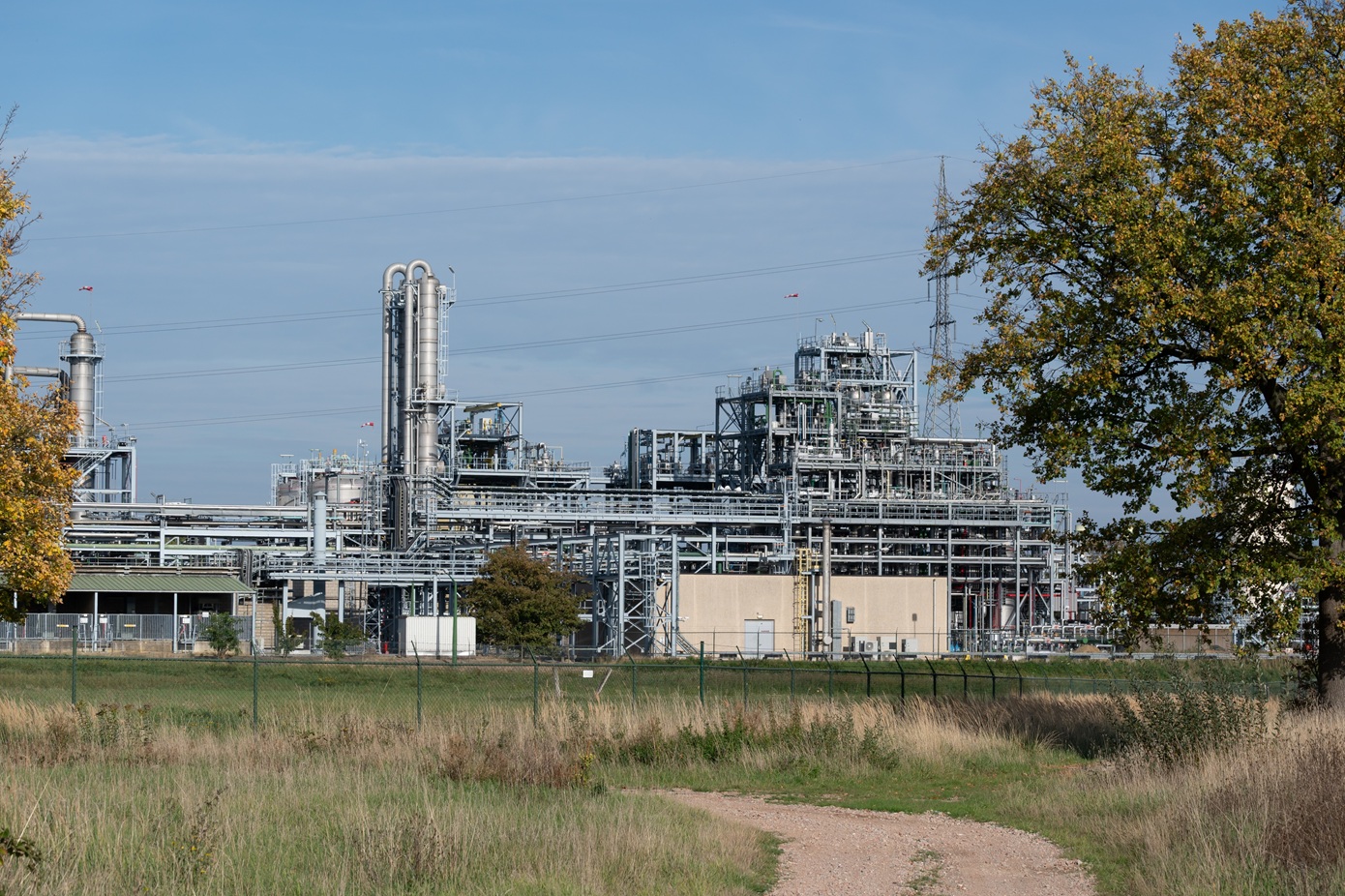 Κινεζικός γίγαντας εξαγοράζει εργοστάσιο στη Βρετάνια και σπέρνει ανησυχία στη Δύση