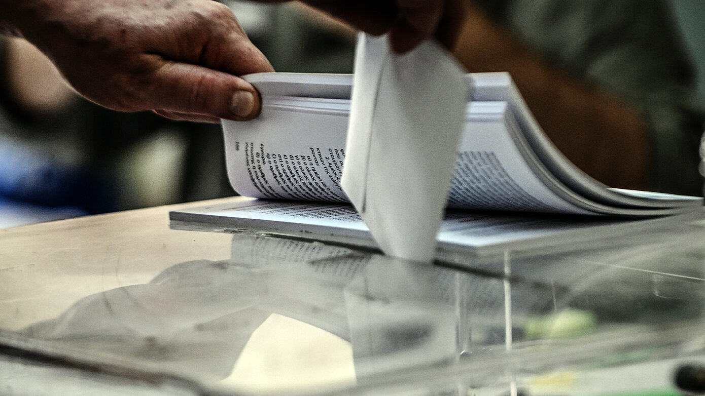Έρευνα Pulse: Στις 16,5 μονάδες η απόσταση ΝΔ από ΠΑΣΟΚ – Πόσοι θα στήριζαν Καρυστιανού πριν την ανακοίνωση του κόμματος
