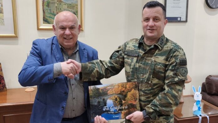 Ο καινούργιος Διοικητής της 9ης Μηχανοποιημένης Ταξιαρχίας στο Δημαρχείο Γρεβενών