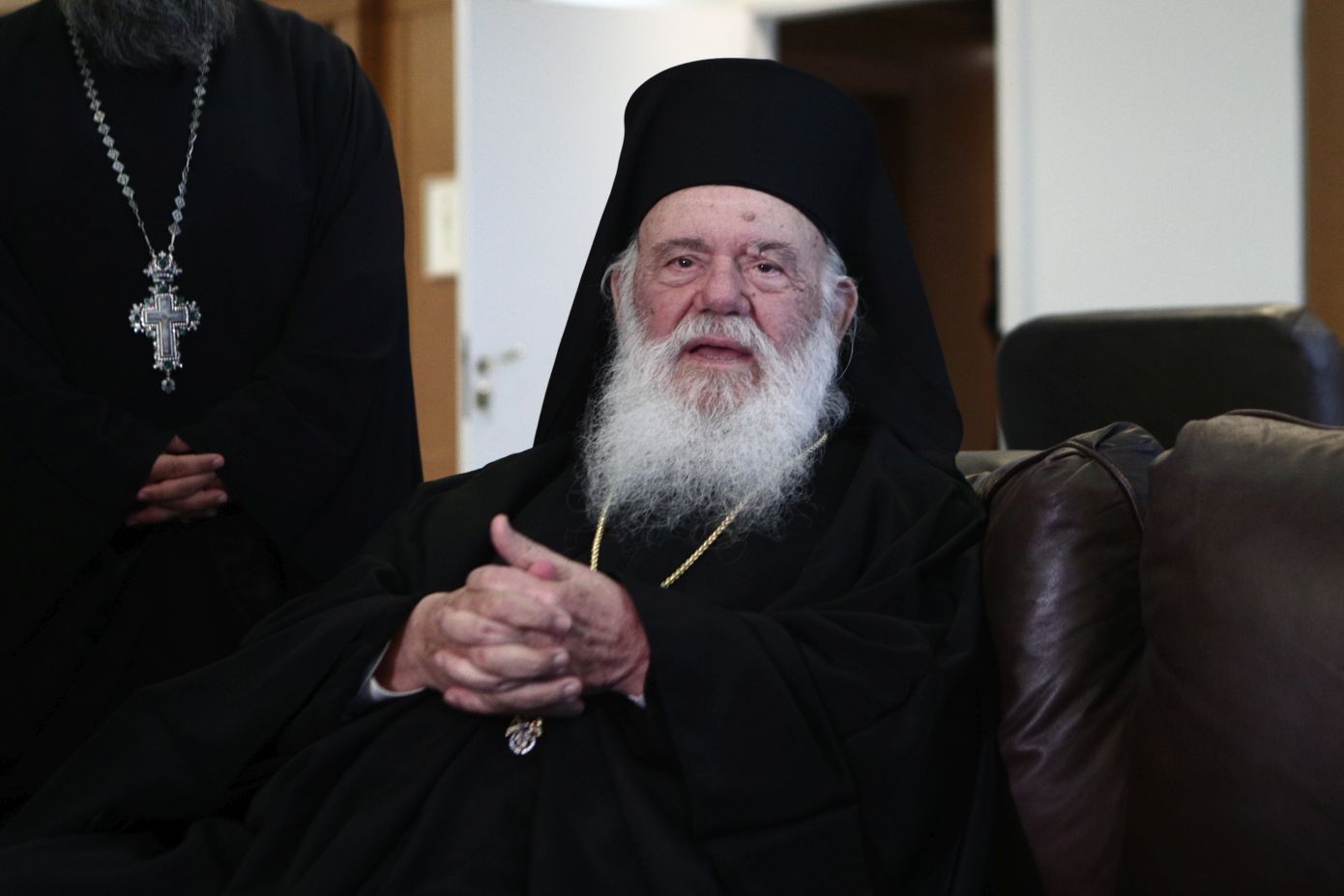 «Χριστός Ανέστη»: Το μήνυμα αισιοδοξίας και στοργής του Αρχιεπισκόπου Ιερωνύμου