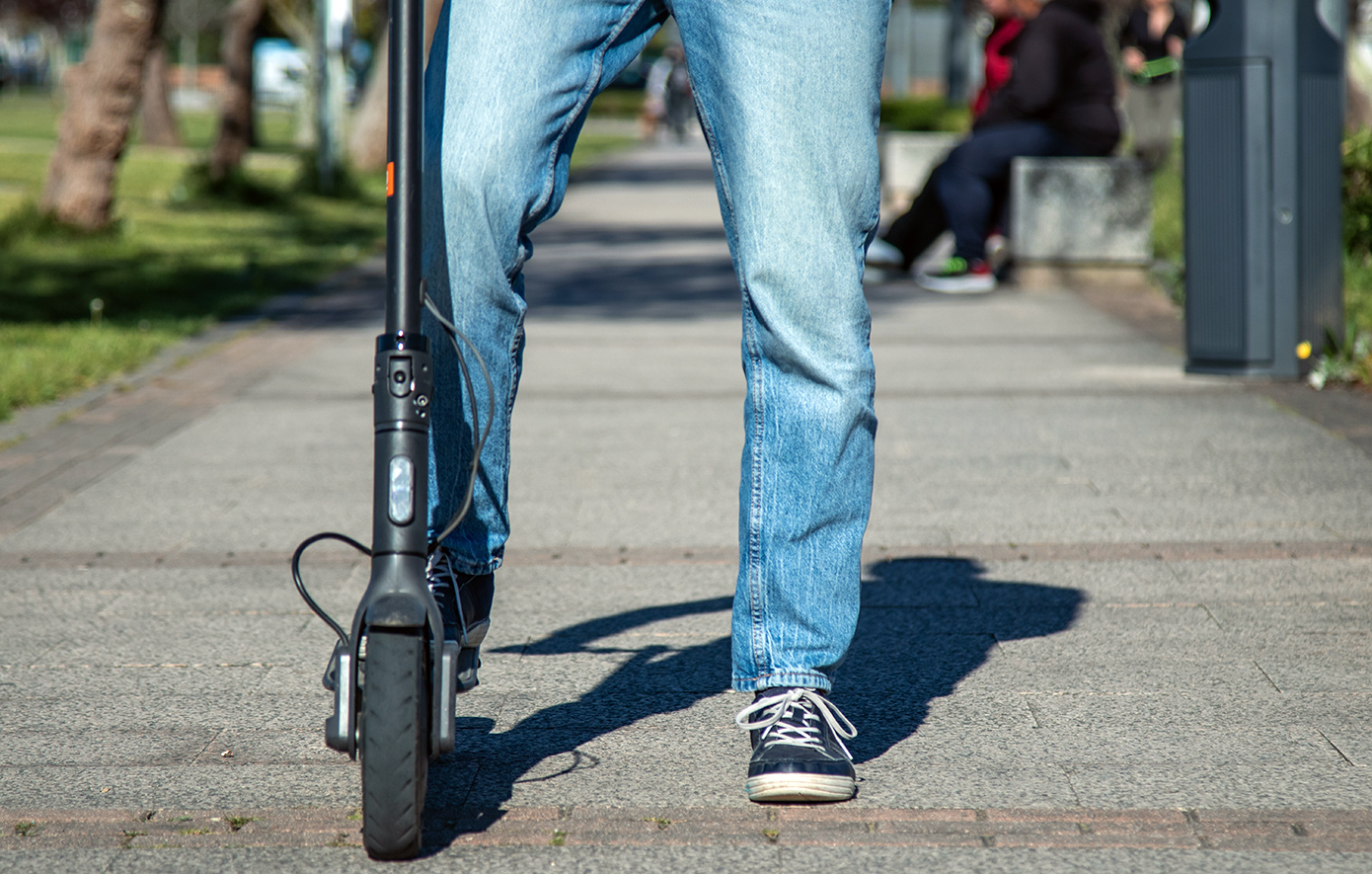 Έντονη ανησυχία για τα ατυχήματα με ηλεκτρικά πατίνια: 400 παιδιά σε νοσοκομεία σε έναν χρόνο – «Λάβετε μέτρα άμεσα»