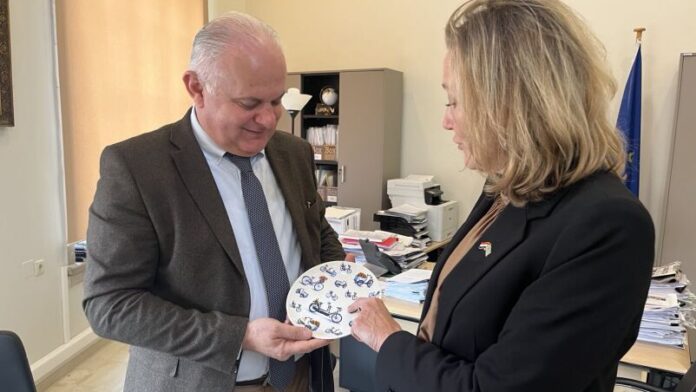 “Η Πρέσβης της Ολλανδίας επισκέπτεται το Δημαρχείο Ηρακλείου”