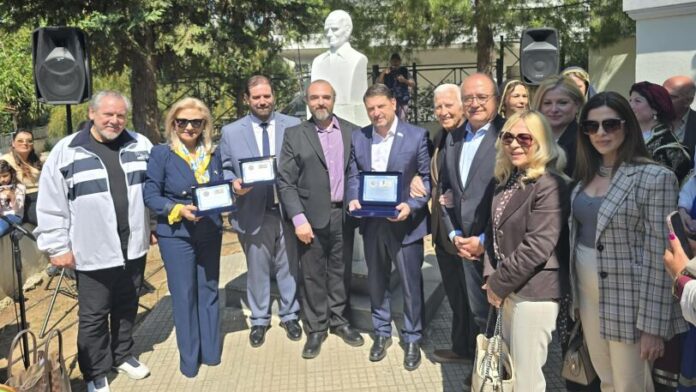 Αποκαλυπτήρια της προτομής του Ν. Καζαντζάκη στον Δ. Ηρακλείου Αττικής