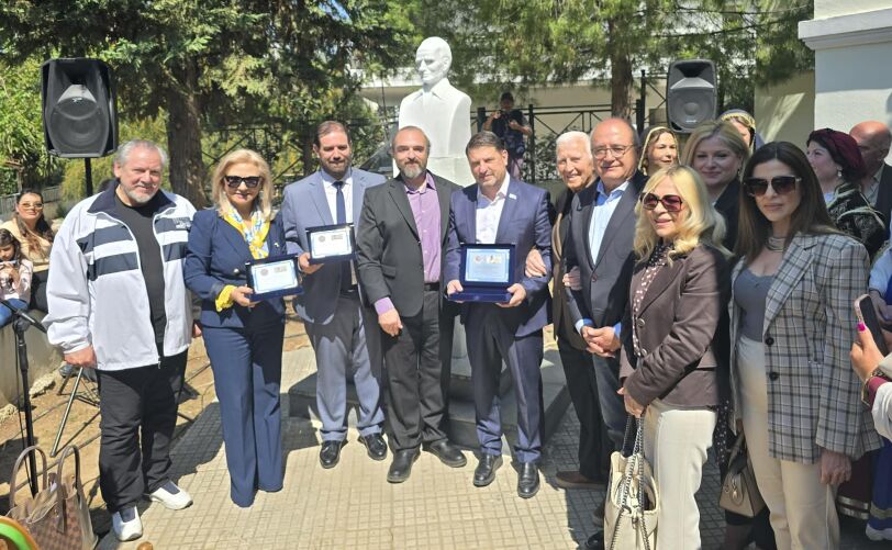 Αποκαλυπτήρια της προτομής του Ν. Καζαντζάκη στον Δ. Ηρακλείου Αττικής