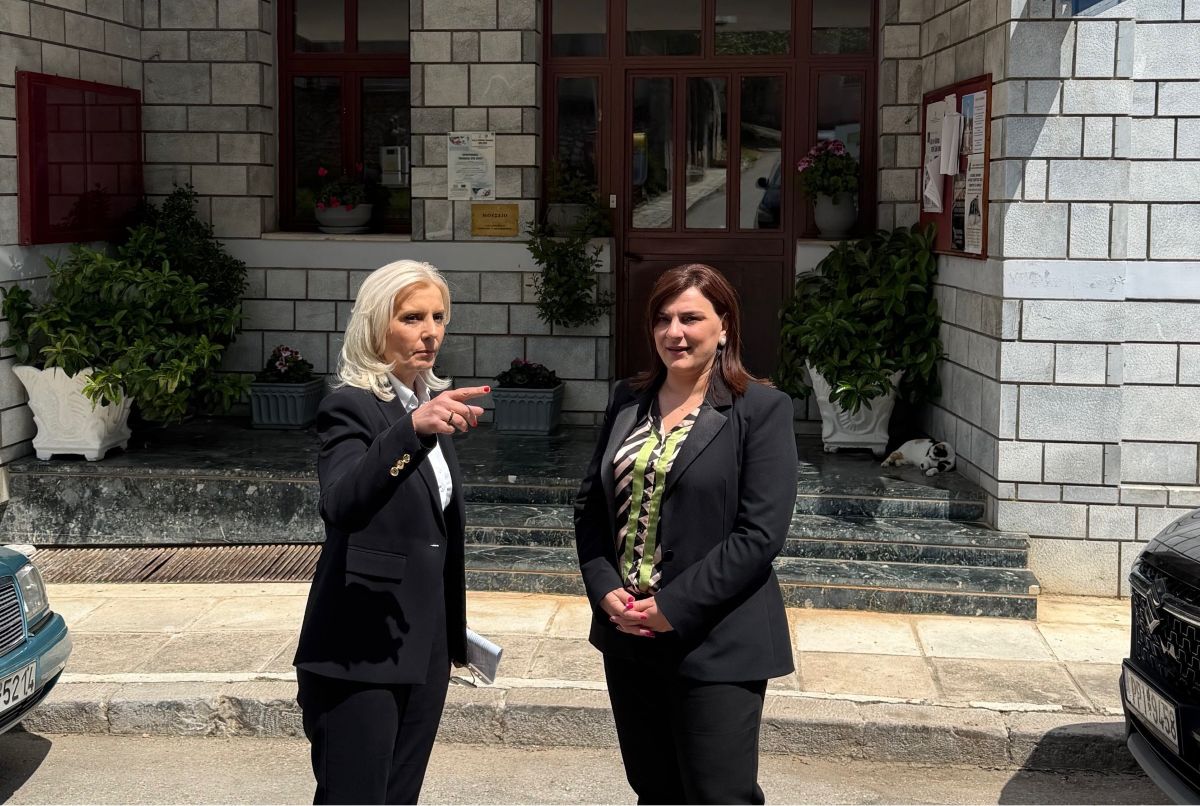 Στη Φθιώτιδα για συναντήσεις εργασίας η Γ.Γ. της Αποκεντρωμένης Διοίκησης Θεσσαλίας – Στ. Ελλάδας, Ρ. Καραλαριώτου