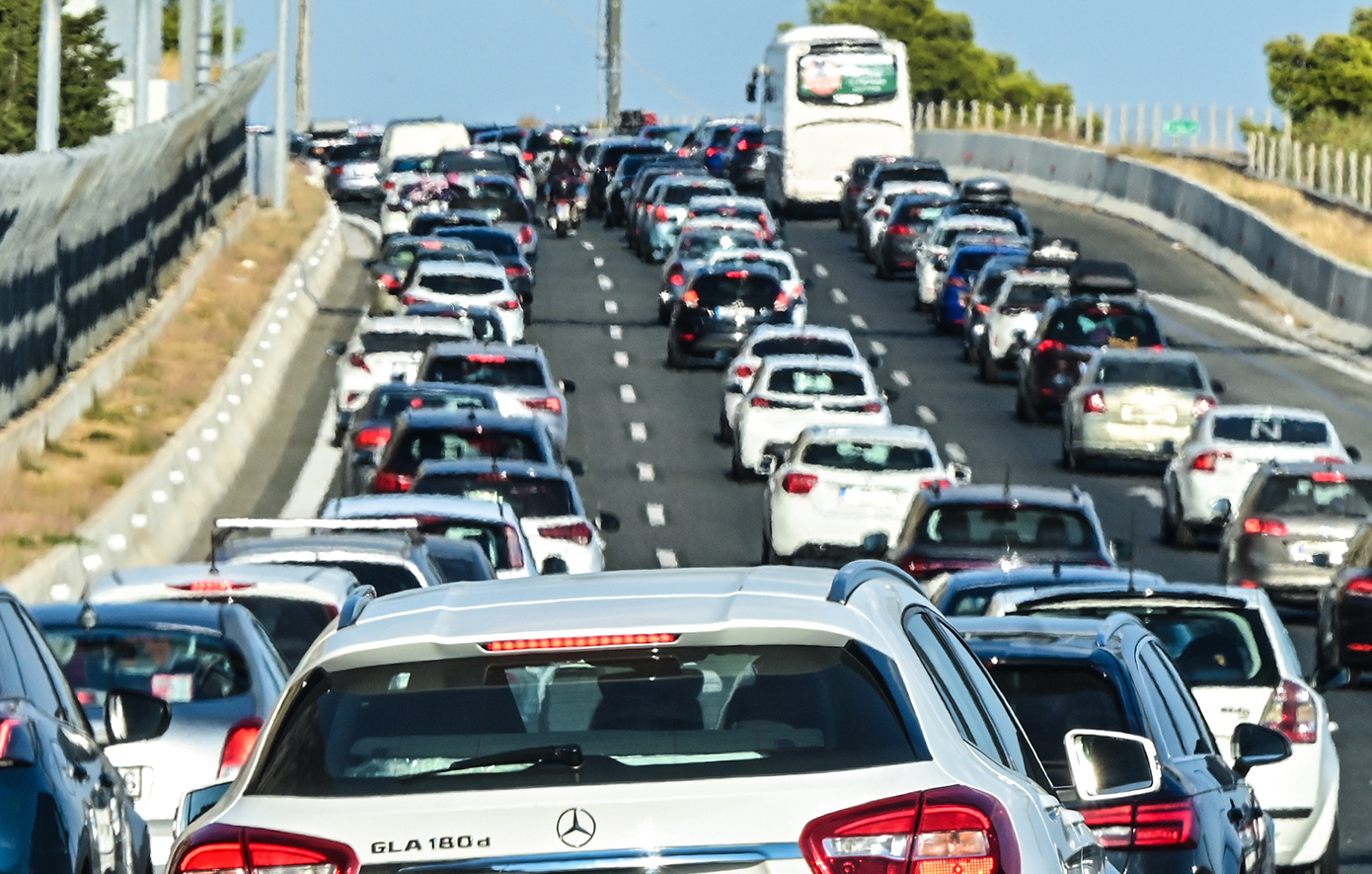 Κίνηση τώρα: Σημειωτόν από νωρίς το πρωί τα οχήματα στον Κηφισό – Μποτιλιάρισμα στη Λεωφόρο Αθηνών και καθυστερήσεις στην Αττική Οδό