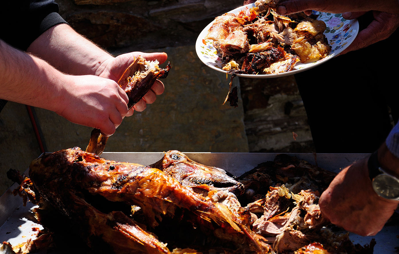 Αύξηση έως 9,3% στο κόστος του φετινού πασχαλινού τραπεζιού