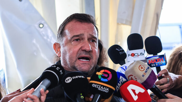 Πλακιάς για βίντεο από τα Τέμπη: Πάει πάλι κουβά το αφήγημα του παράνομου φορτίου, άρχισαν να λένε για μπάζωμα