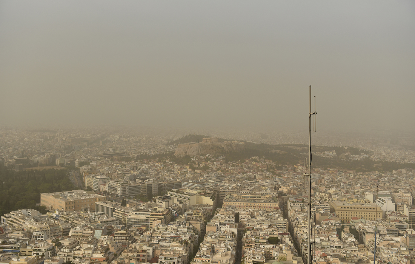 Πού θα πέσουν λασποβροχές την Παρασκευή – Η εκτίμηση για την εξασθένιση του φαινομένου