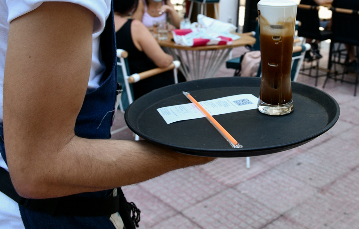 Μισθοί: Μέτριες αυξήσεις το 2025 με μικρή βελτίωση της αγοραστικής ισχύος