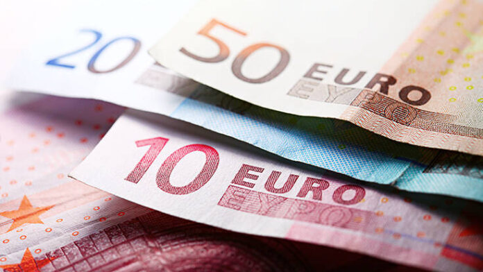 Προηγούνται οι αιτήσεις για το Market Pass – Ποιοι δικαιούνται και τα αναδρομικά έως 1.200 ευρώ