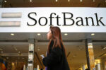 Η SoftBank σχεδιάζει να δημιουργήσει εταιρεία αξίας 100 δισ. δολαρίων για εισαγωγή στο αμερικανικό χρηματιστήριο