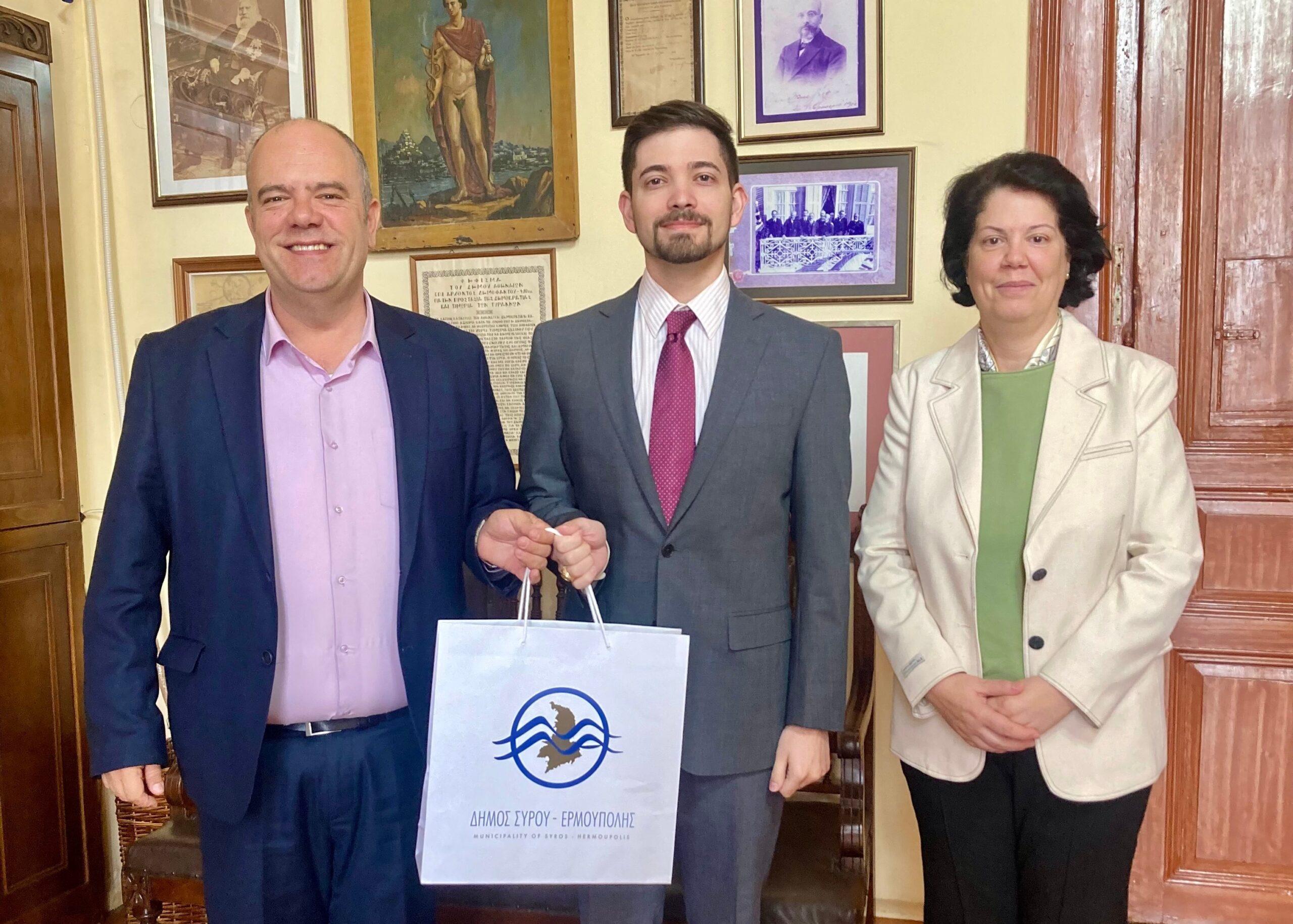 Παρακαλώ, δώσε μου τον τίτλο που θέλεις να τροποποιήσω.