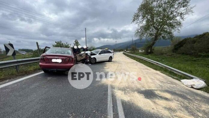 Στην αγκαλιά της μητέρας του στο μπροστινό κάθισμα βρισκόταν το τρίχρονο παιδί που έχασε τη ζωή του στο τροχαίο στην Καβάλα