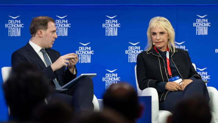 Η Ιουλία Τσέτη στο Delphi Forum XI: «Η βιωσιμότητα είναι αδιάκοπη και συνεπής – Οι εργαζόμενοι είναι σύμμαχοί μας»