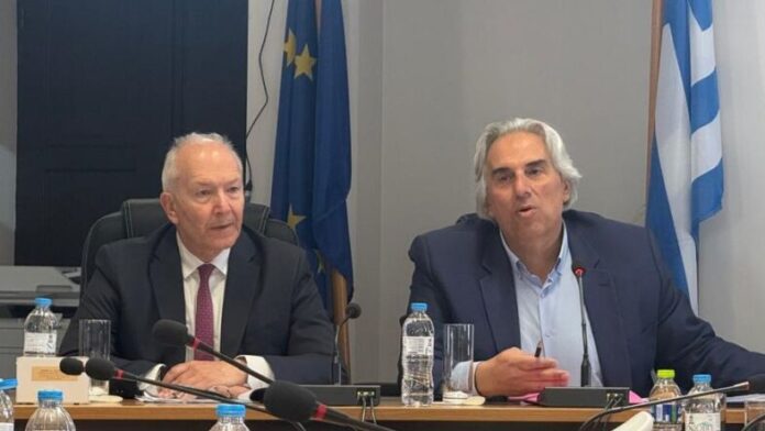 Ο Υφυπουργός Ναυτιλίας και Νησιωτικής Πολιτικής επισκέπτεται την Τήνο