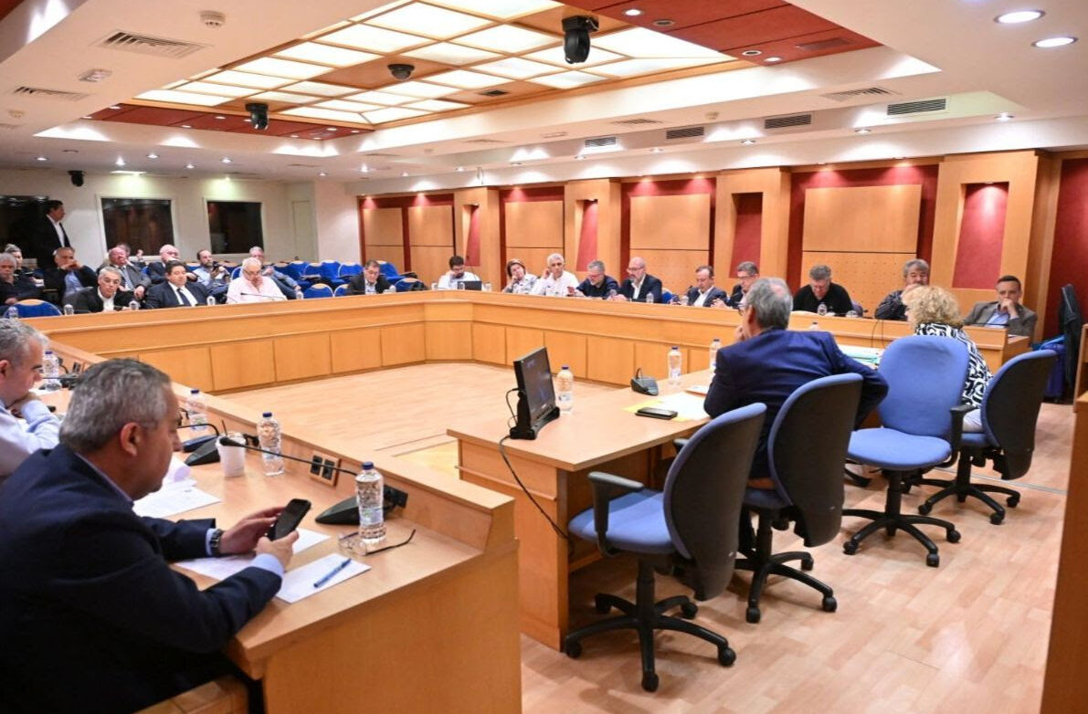 ΚΕΔΕ: Ισχυρό κάλεσμα για ενίσχυση Δήμων και κοινωνικών δομών