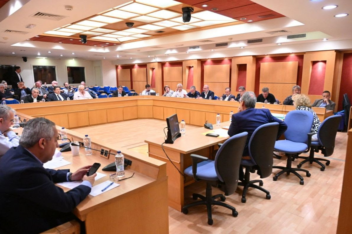 ΚΕΔΕ: Ισχυρό κάλεσμα για ενίσχυση Δήμων και κοινωνικών δομών