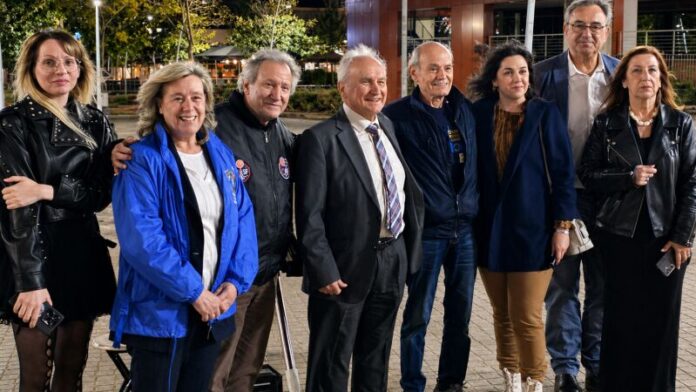 Μεγάλη προσέλευση στη διάλεξη αστρονομίας στο Δ.Ε.Α.Π. Περιστερίου