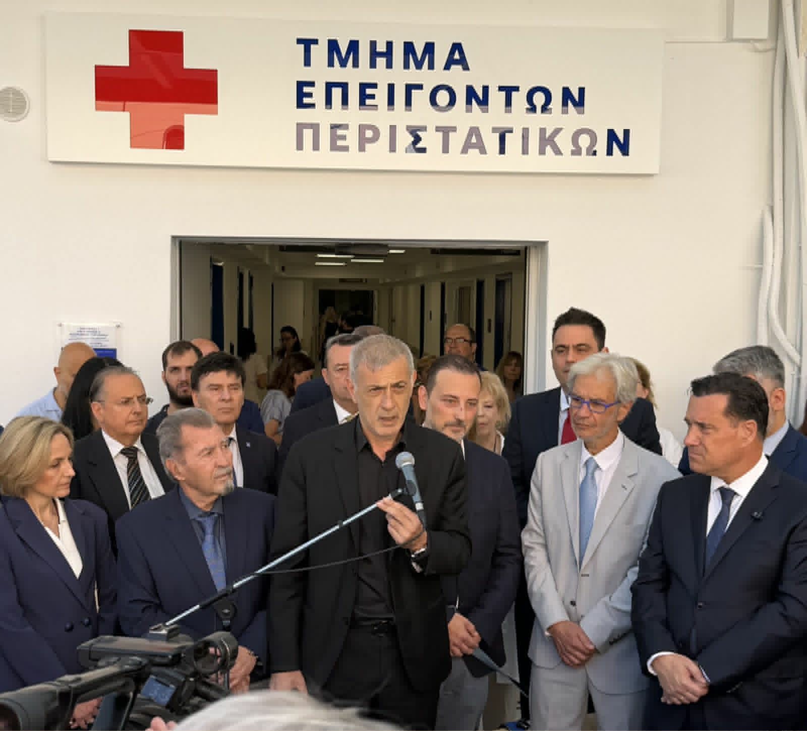 Ο Δήμαρχος Πειραιά στα εγκαίνια των καινούργιων ΤΕΠ του Αντικαρκινικού Νοσοκομείου «Μεταξά»
