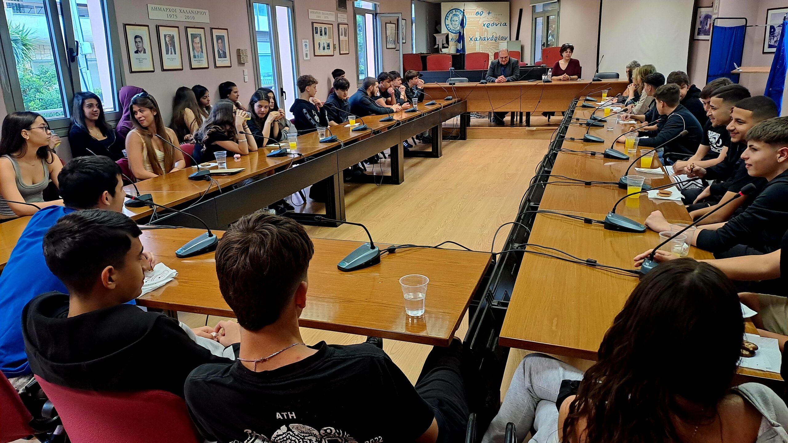 Συνάντηση του δημάρχου Χαλανδρίου με μαθητές από το 4ο Λύκειο