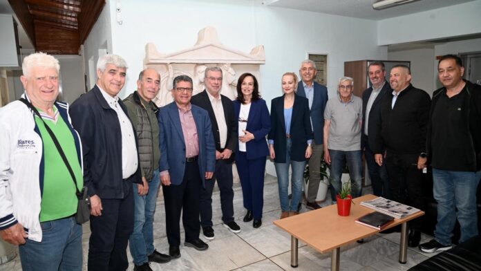 Παρακαλώ δώσε μου έναν τίτλο για να τον τροποποιήσω.