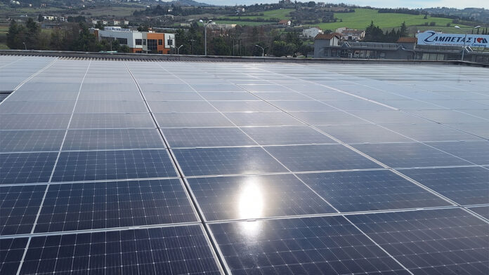 Η Greenvolt Next αποκαλύπτει συνεργασία με τα Ζαχαροπλαστεία Νίκος Αλεξούδας για φωτοβολταϊκό έργο μέσω Solar PPA– Zero Investment