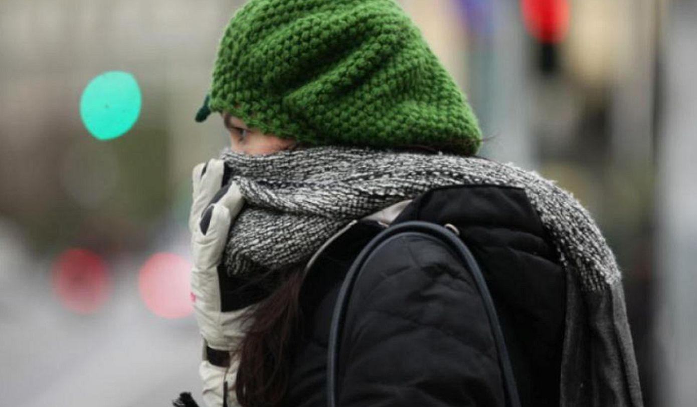 Πρωτομαγιά με… παλτό! Στις χαμηλότερες των 135 ετών οι θερμοκρασίες στην Αθήνα – Βελτίωση από Δευτέρα