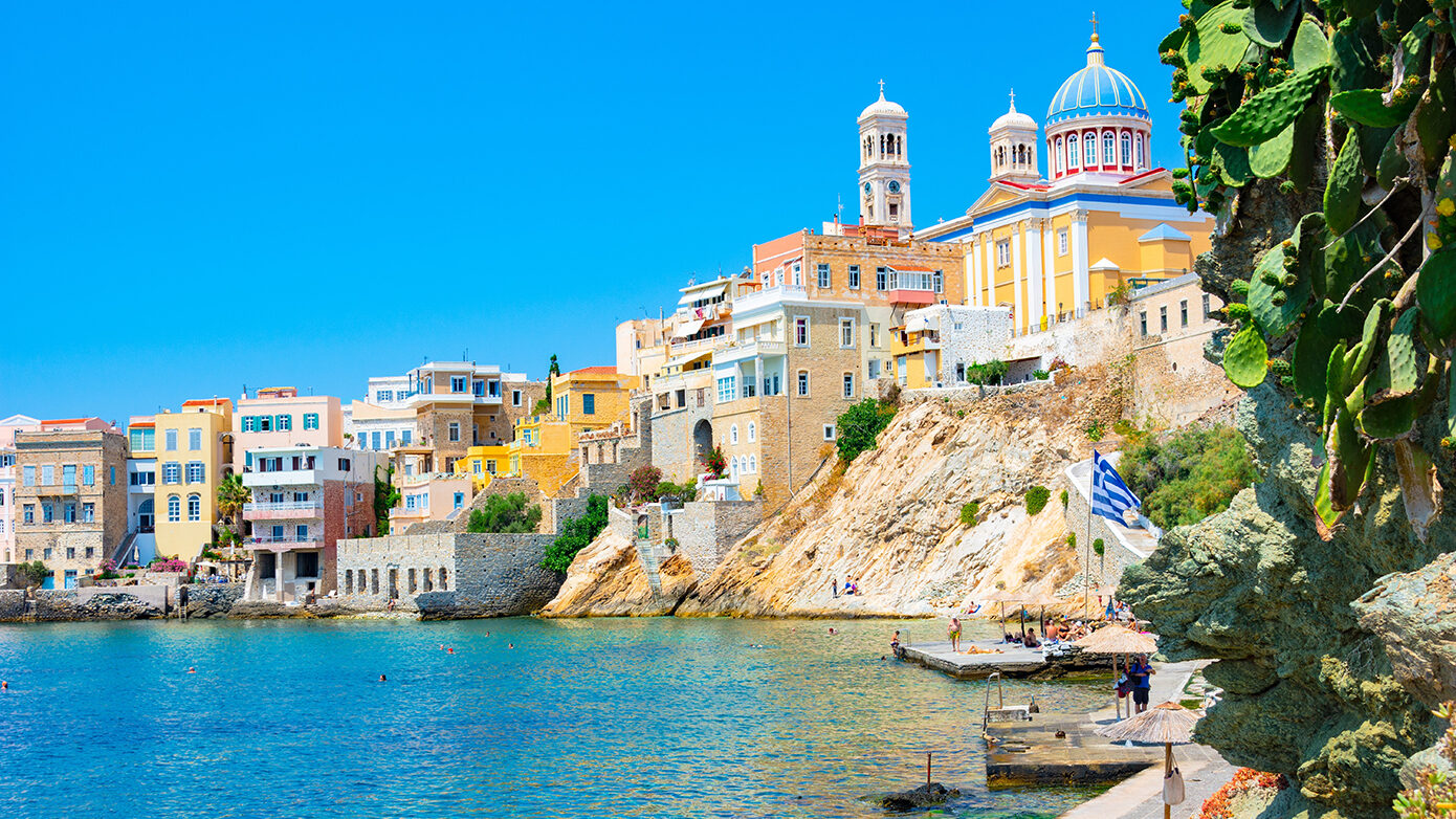 Ακμάζει ο τουρισμός στις Κυκλάδες – Ελπιδοφόρες ενδείξεις από Σύρο, Σίφνο και Νάξο