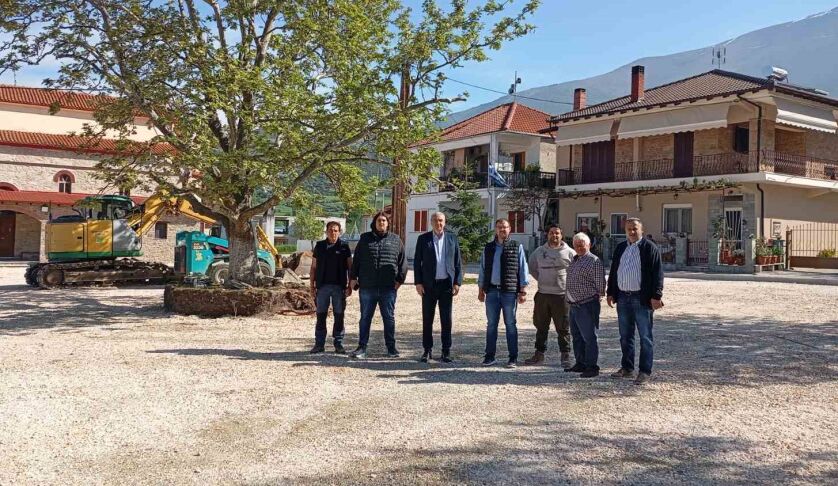 Δ.Ελασσόνας: Προχωρά η αναμόρφωση της πλατείας Καλυβίων