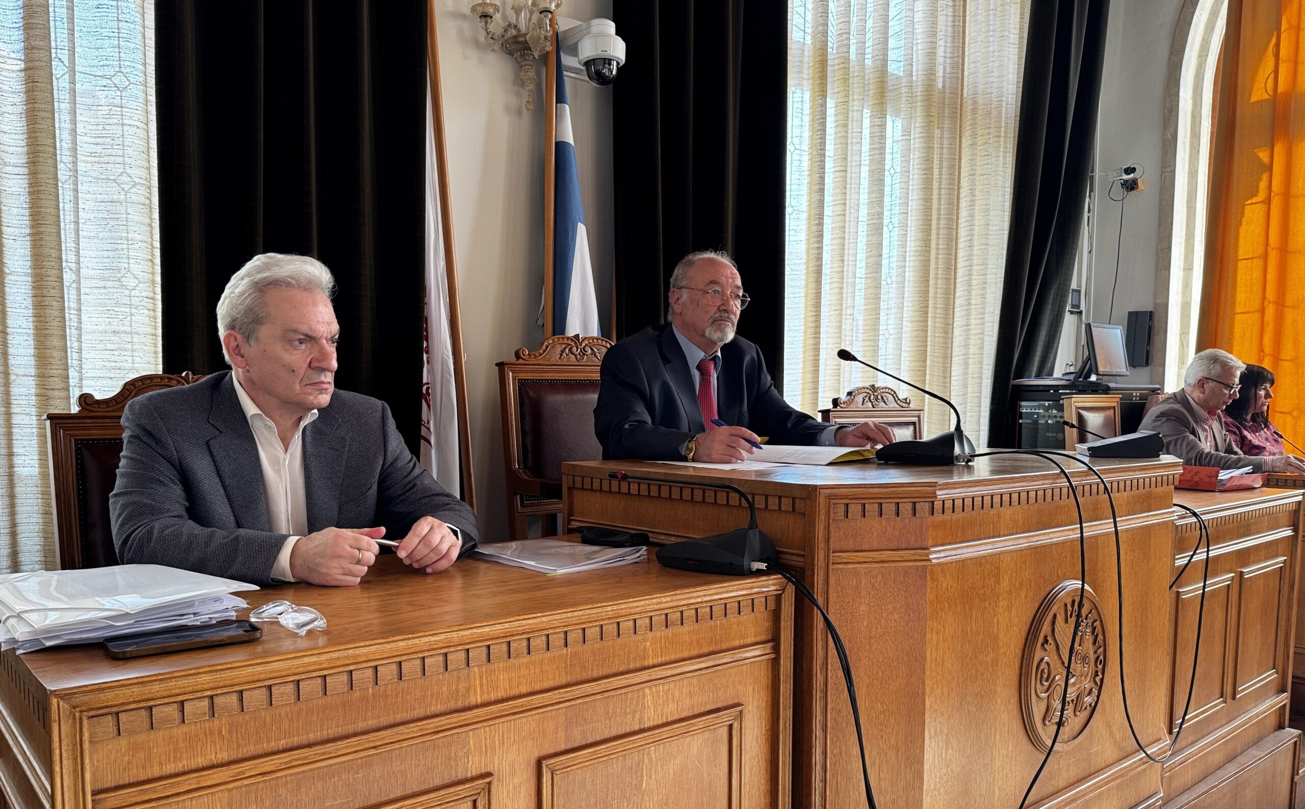 Καταδίκη και από το Δ.Σ. Ηρακλείου για τον βανδαλισμό της προτομής του Νίκου Ξυλούρη