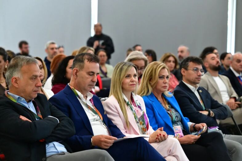 Περιφέρεια Κρήτης: Η Αντιπεριφερειάρχης Πολιτισμού και Ισότητας στο 2ο Συνέδριο Ποικιλομορφίας στις Πόλεις