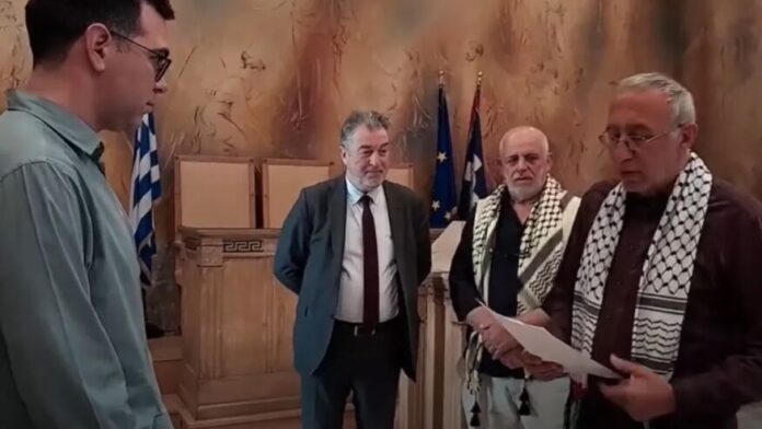 Η Αποκεντρωμένη Διοίκηση Αττικής ανέστειλε την ορκωμοσία του Πέτρου Κωνσταντίνου
