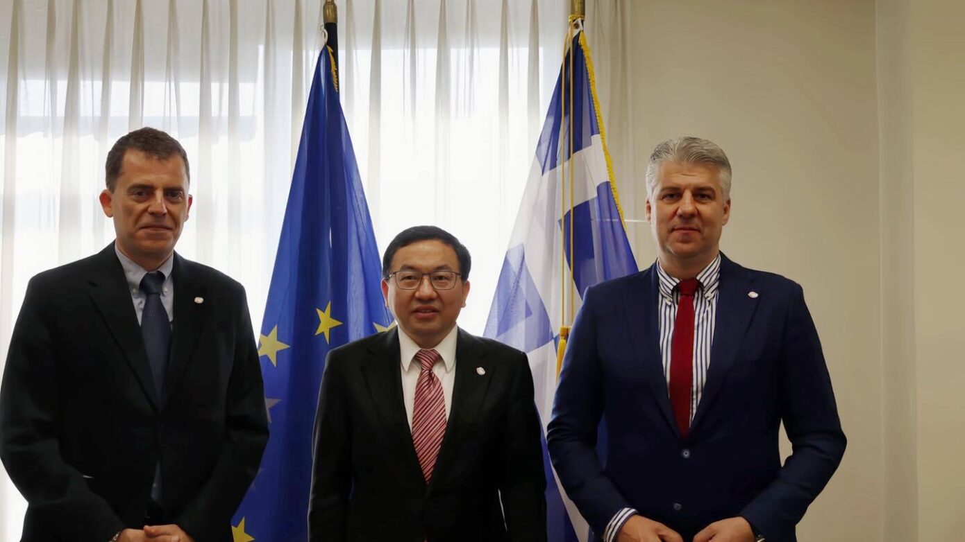 Ο Περιφερειάρχης Α.Μ.Θ. Χρ. Τοψίδης καλωσόρισε τον Πρέσβη της Κίνας