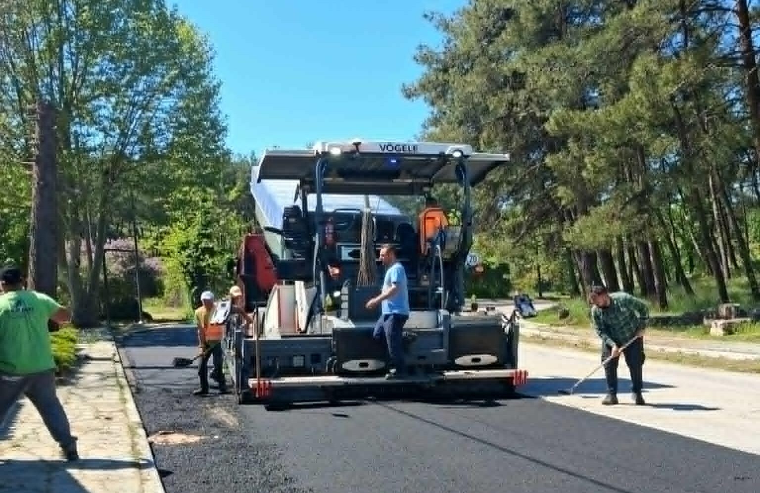 Δ.Λαγκαδά: Έργα ασφαλτόστρωσης 2,7 εκ. ευρώ βελτιώνουν το οδικό δίκτυο στις Κοινότητες