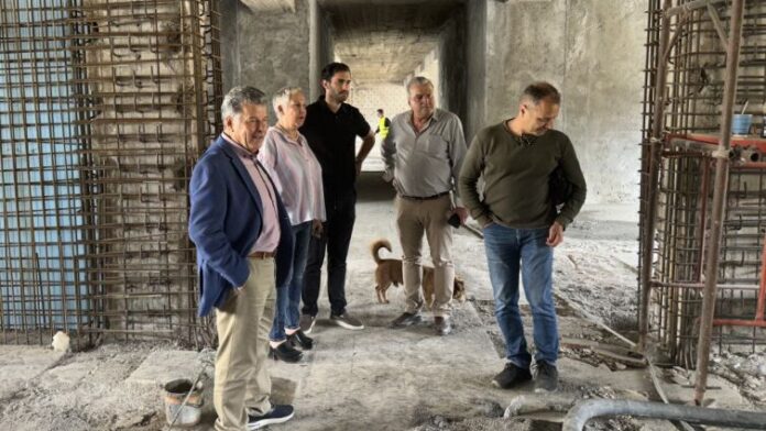 Περιφέρεια Πελοποννήσου: Επίσκεψη Αντιπεριφερειαρχών στο έργο βελτίωσης του διοικητηρίου Καλαμάτας