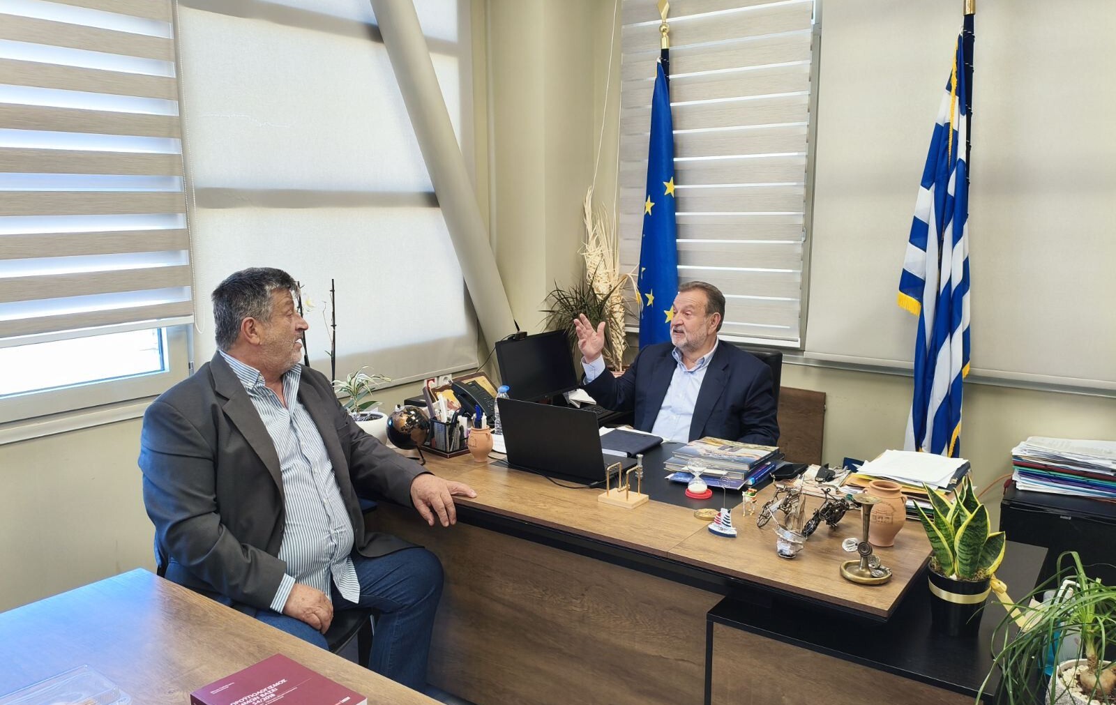 Συνάντηση Δημάρχου Πωγωνίου με τον Δήμαρχο Μινώα Πεδιάδας