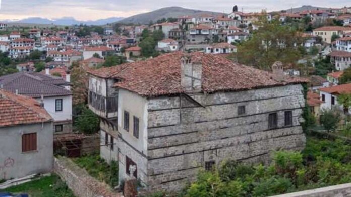 Χορηγία αρχοντικού στον Δήμο Βοΐου