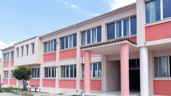 16 καινούργια κλιματιστικά σε αίθουσες εξετάσεων του Δήμου Τυρνάβου
