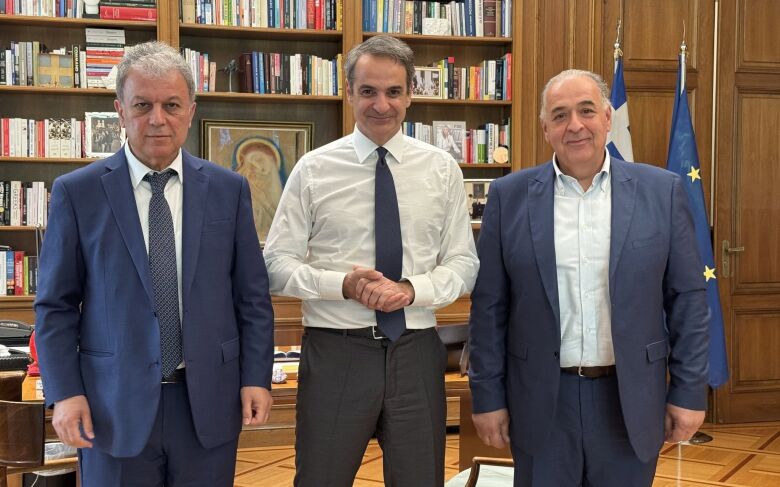 Ο Περιφερειάρχης και ο Πρόεδρος της ΠΕΔ Δυτ. Μακεδονίας συναντήθηκαν με τον Πρωθυπουργό